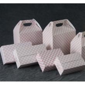 Picture of 9X5x4.5 Lg Fast Top  250 9X5x4.5 Red Plaid Box